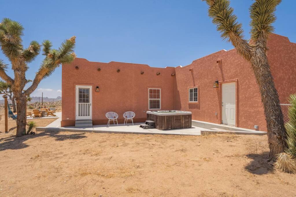 Near Pappy & Harriet'S + Rimrock Ranch W/ Hot Tub Villa Pioneertown Dış mekan fotoğraf