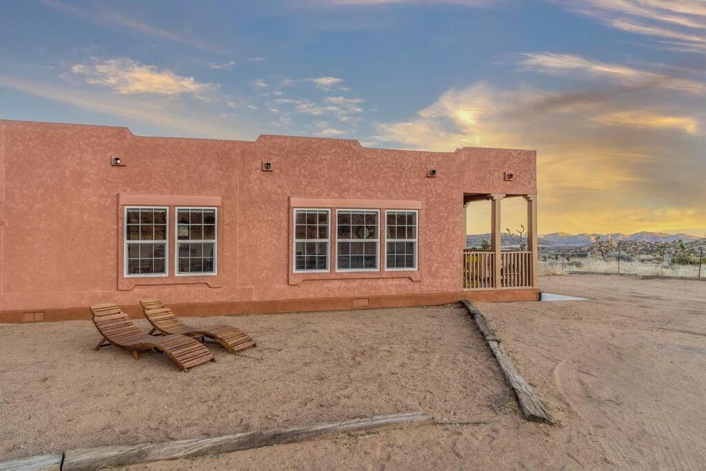 Near Pappy & Harriet'S + Rimrock Ranch W/ Hot Tub Villa Pioneertown Dış mekan fotoğraf