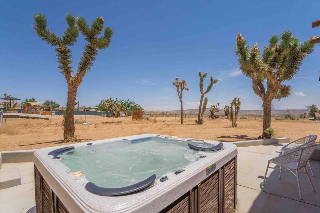 Near Pappy & Harriet'S + Rimrock Ranch W/ Hot Tub Villa Pioneertown Dış mekan fotoğraf